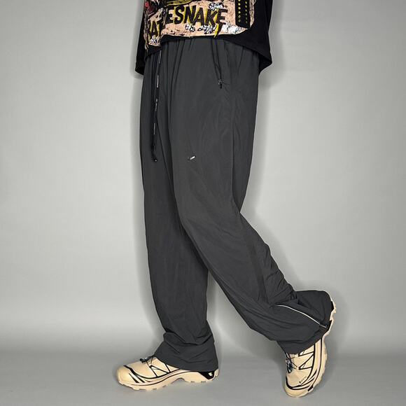 Vintage Nike Track Pants Dark Polyester Sweatpants Black Baggy Wide Leg Y2K - Picture 1 of 4